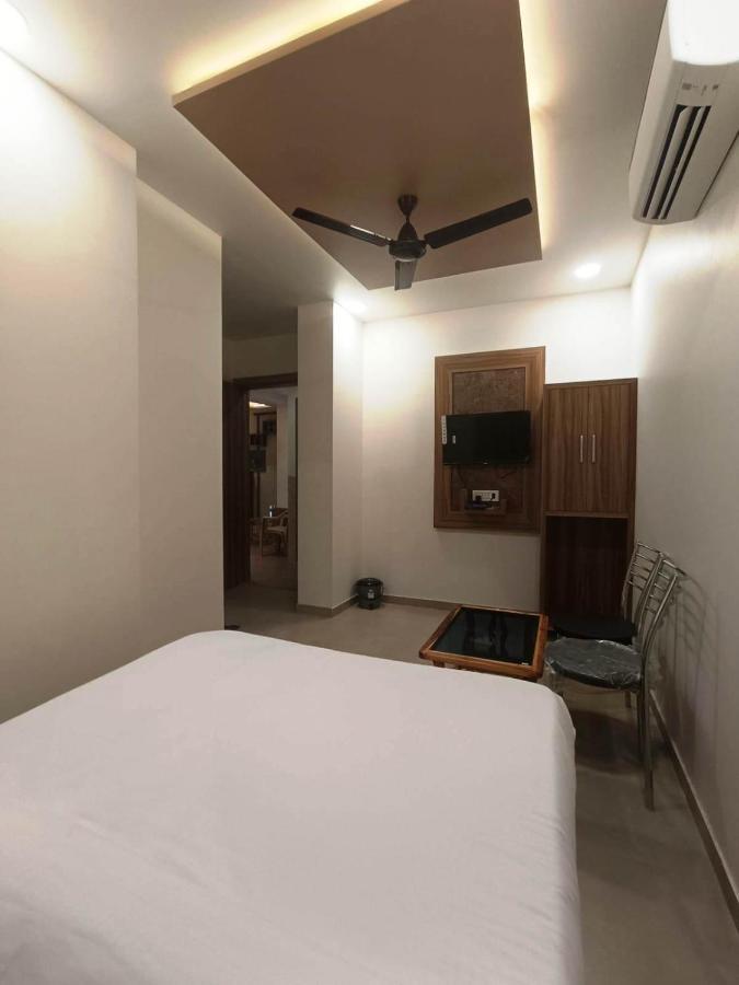 Sai Sagar Lodging & Boarding Ulhasnagar Экстерьер фото